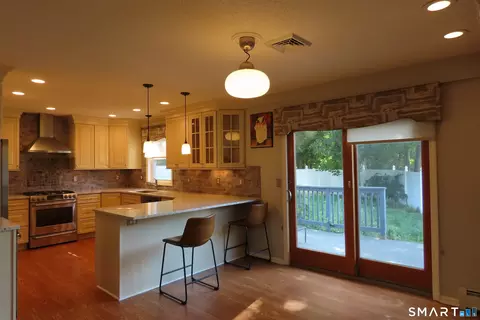 Kitchen - 93 Thomas St, Hamden, CT 06514 photo 1 of 3