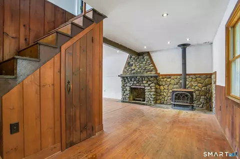 Entry Way - 58 Long Pond Rd S, Ledyard, CT 06339 photo 1 of 2