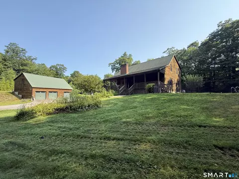 751 Quaddick Town Farm Rd, Thompson, CT 06277