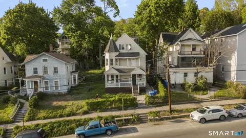 75 Walnut St, Waterbury, CT 06704