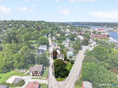2 Ashby St, Mystic, CT 06355