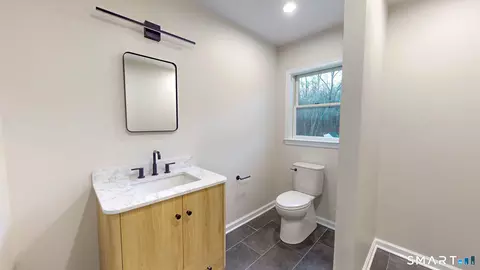 Bath - 12 Werf Dr, Redding, CT 06896 photo 7 of 8