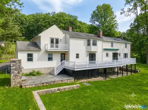 Exterior - 12 Werf Dr, Redding, CT 06896 photo 3 of 5