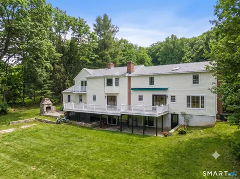 Exterior - 12 Werf Dr, Redding, CT 06896 photo 5 of 5