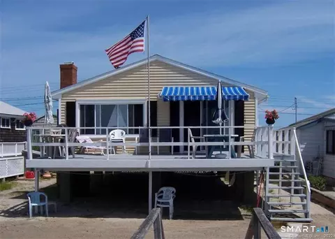 17 Barnes Rd, Old Saybrook, CT 06475