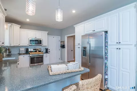 Kitchen - 39 Greendale Dr #39, Suffield, CT 06078 photo 1 of 5