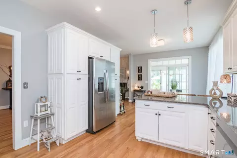 Kitchen - 39 Greendale Dr #39, Suffield, CT 06078 photo 3 of 5