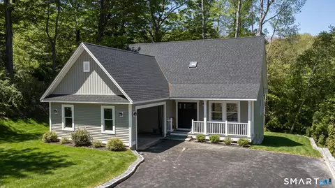 24 W Lakeview Rd, Plymouth, CT 06782