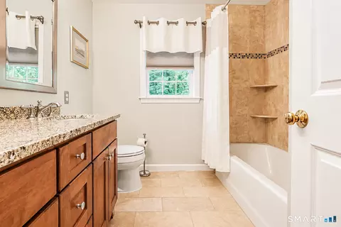 Bath - 5 Stone Gate Dr, Sandy Hook, CT 06482 photo 2 of 5