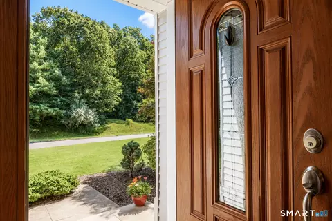 Entry Way - 5 Stone Gate Dr, Sandy Hook, CT 06482 photo 1 of 11