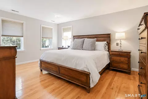 Bedroom - 5 Stone Gate Dr, Sandy Hook, CT 06482 photo 4 of 5