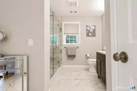 Bath - 5 Stone Gate Dr, Sandy Hook, CT 06482 photo 3 of 5