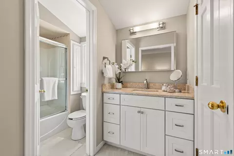 Bath - 38 Clearview Dr, Sandy Hook, CT 06482 photo 1 of 2