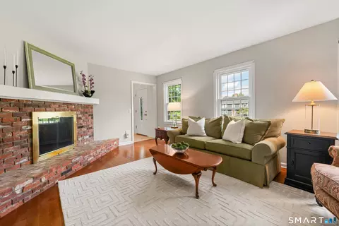 Living - 38 Clearview Dr, Sandy Hook, CT 06482 photo 1 of 3