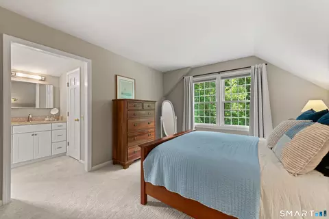 Bedroom - 38 Clearview Dr, Sandy Hook, CT 06482 photo 2 of 5