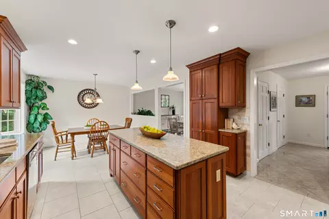 Kitchen - 38 Clearview Dr, Sandy Hook, CT 06482 photo 2 of 6