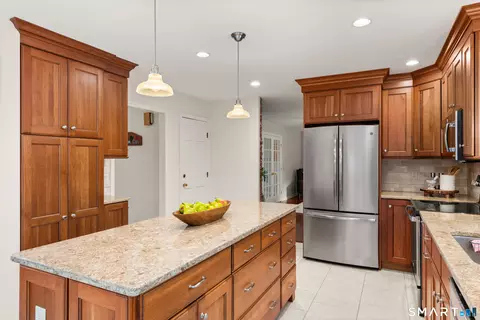 Kitchen - 38 Clearview Dr, Sandy Hook, CT 06482 photo 4 of 6