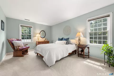 Bedroom - 38 Clearview Dr, Sandy Hook, CT 06482 photo 4 of 5