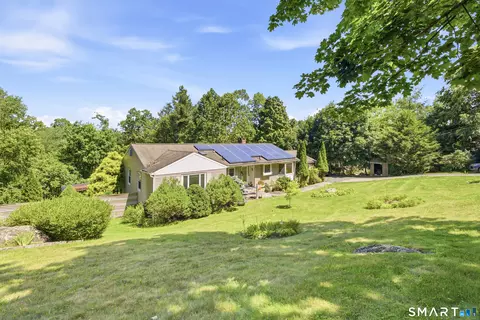 Exterior - 40 Elbow Hill Rd, Brookfield, CT 06804 photo 7 of 7