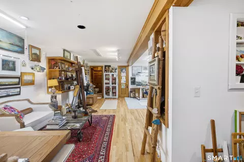 Entry Way - 40 Elbow Hill Rd, Brookfield, CT 06804 photo 2 of 2
