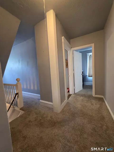 Entry Way - 85 Robertson Ave, Killingly, CT 06239 photo 6 of 10