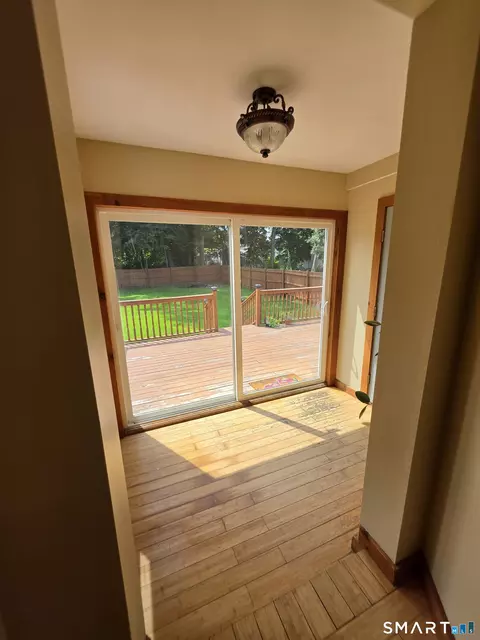 Entry Way - 85 Robertson Ave, Killingly, CT 06239 photo 2 of 10