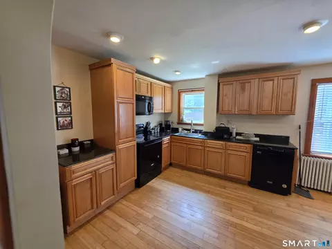 Kitchen - 85 Robertson Ave, Killingly, CT 06239 photo 2 of 3