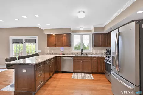 Kitchen - 42 Great Ring Rd # -B, Sandy Hook, CT 06482 photo 2 of 4