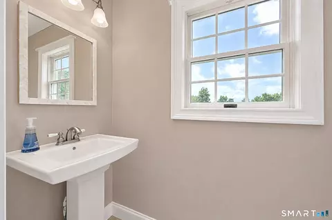 Bath - 42 Great Ring Rd # -B, Sandy Hook, CT 06482 photo 1 of 6
