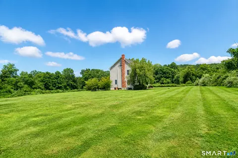 Exterior - 42 Great Ring Rd # -B, Sandy Hook, CT 06482 photo 6 of 7