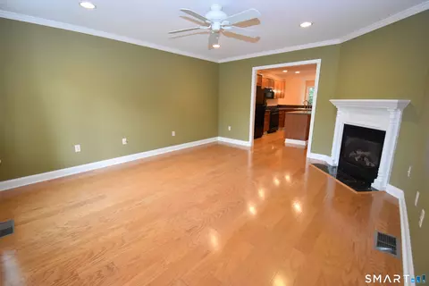 2 Boulderbrook Ct #23, Prospect, CT 06712 photo 5