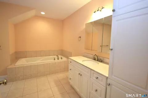 2 Boulderbrook Ct #23, Prospect, CT 06712 photo 20