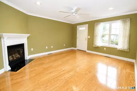 2 Boulderbrook Ct #23, Prospect, CT 06712 photo 3