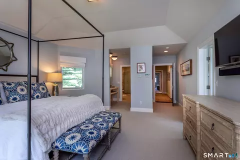 Bedroom - 36 Arrow Point Rd, Warren, CT 06777 photo 3 of 6