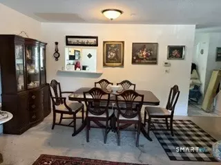 Dining - 21 E Gate Ln #21, Hamden, CT 06514 photo 2 of 2