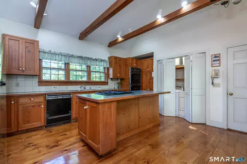 Kitchen - 3 Pine St, Cornwall, CT 06753 photo 3 of 5