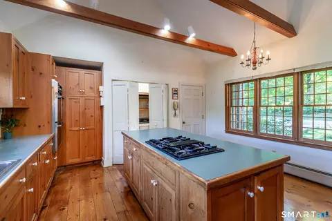 Kitchen - 3 Pine St, Cornwall, CT 06753 photo 4 of 5