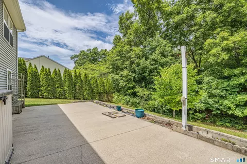 Exterior - 4 Aspen Pl, Willimantic, CT 06226 photo 7 of 9