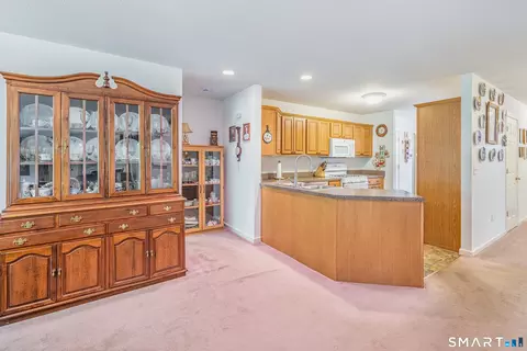 Kitchen - 4 Aspen Pl, Willimantic, CT 06226 photo 5 of 6