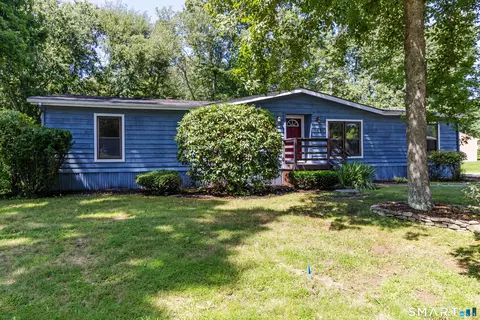 65 Colchester Cmns, Colchester, CT 06415