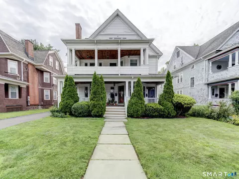 276 Oxford St, Hartford, CT 06105