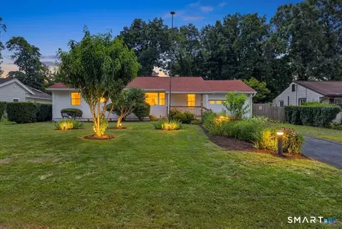 11 Derby Rd, Norwalk, CT 06854