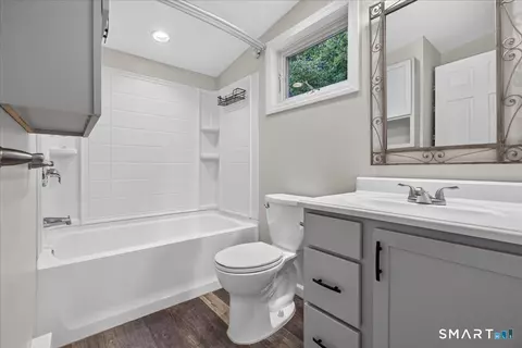 Bath - 11 Derby Rd, Norwalk, CT 06854 photo 2 of 2