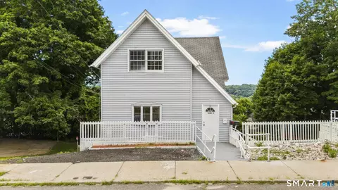 52 Alder St, Waterbury, CT 06708