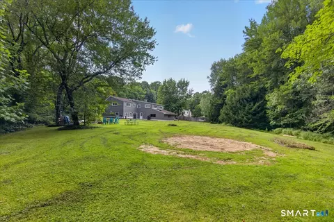 Exterior - 6 Paugussett Rd, Sandy Hook, CT 06482 photo 5 of 5