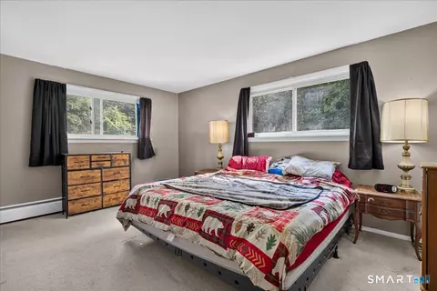 Bedroom - 6 Paugussett Rd, Sandy Hook, CT 06482 photo 7 of 8