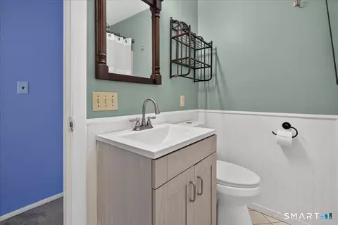 Bath - 6 Paugussett Rd, Sandy Hook, CT 06482 photo 3 of 3