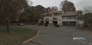 2 Oak Forest Dr #5, Manchester, CT 06042