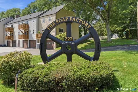 222 Williams St E #112, Glastonbury, CT 06033