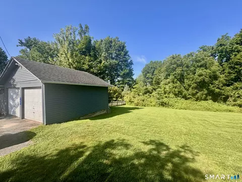 Exterior - 595 N Main St, Suffield, CT 06078 photo 7 of 9